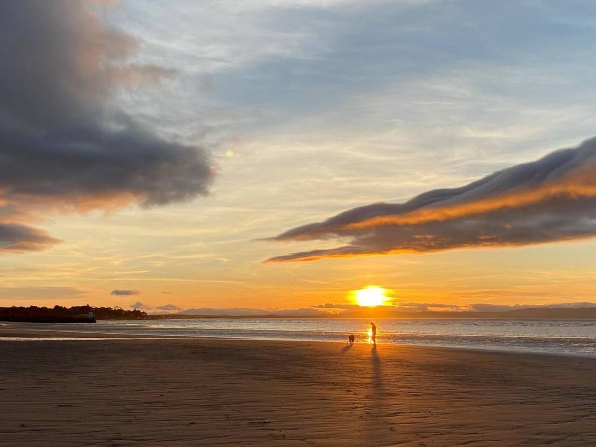 Luxury Apartment Near The Beach In Nairn Scotland Exterior foto
